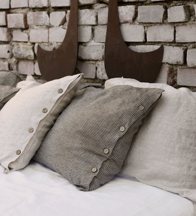 Autorska kolekcja Dziki Sen - lniane poszewki - brzozowe paski