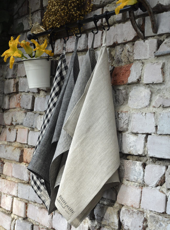 Komplet czterech lnianych ściereczek – Światła z Pola