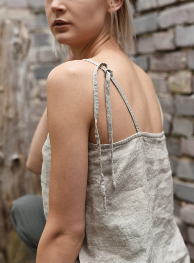 Lniana koszulka na ramiączkach Nel