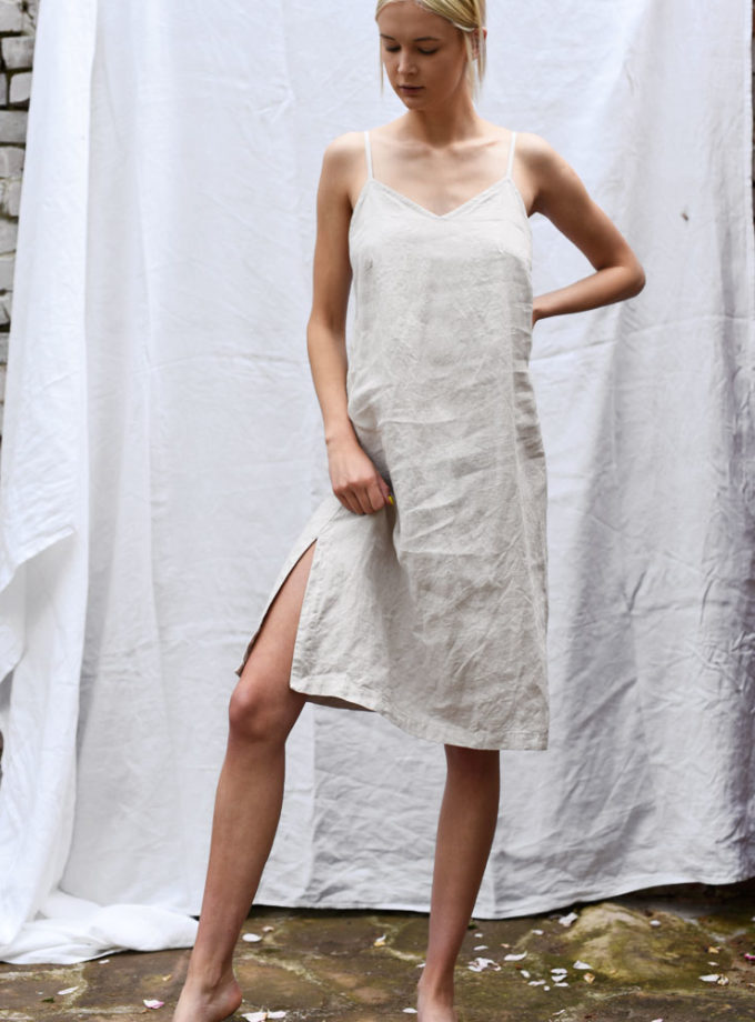 Lniana sukienka A'la Dela