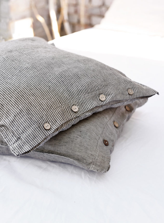 Autorska kolekcja Dziki Sen - lniane poszewki - brzozowe paski