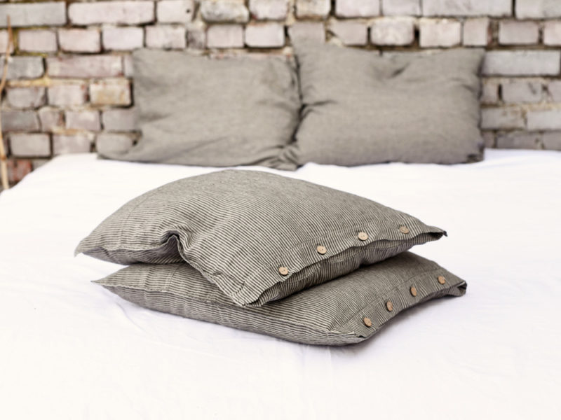 Autorska kolekcja Dziki Sen – lniane poszewki – brzozowe paski