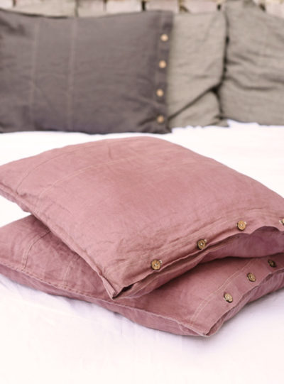 zestaw różowych poduszek