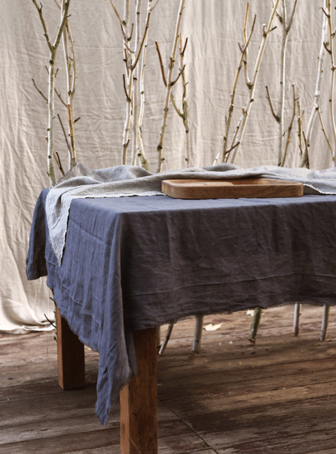 .Lniany obrus Dzikie Pola - charcoal grey