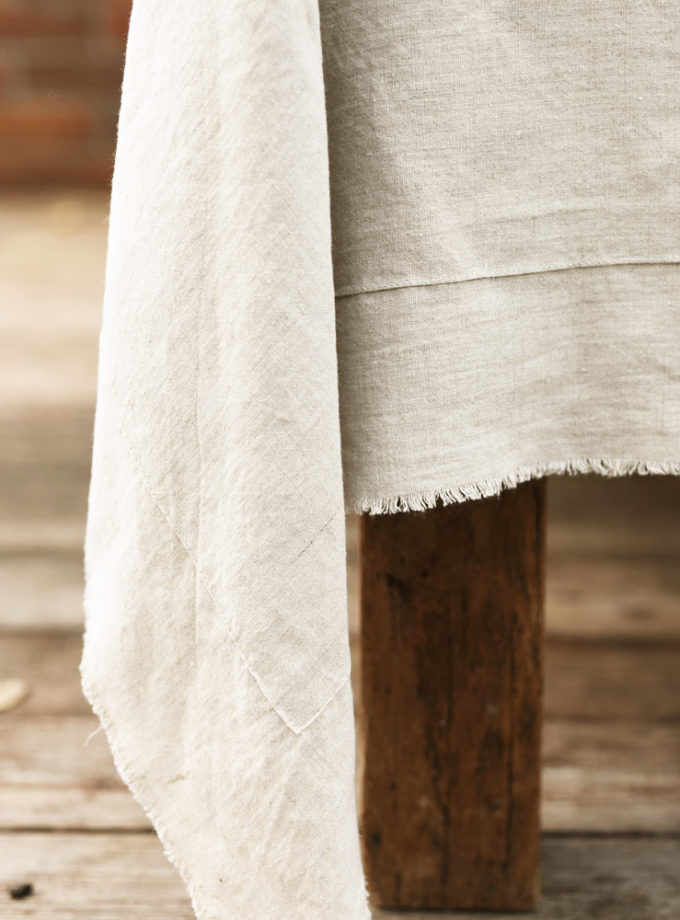 Lniany obrus Dzikie Pola - naturalny lnu