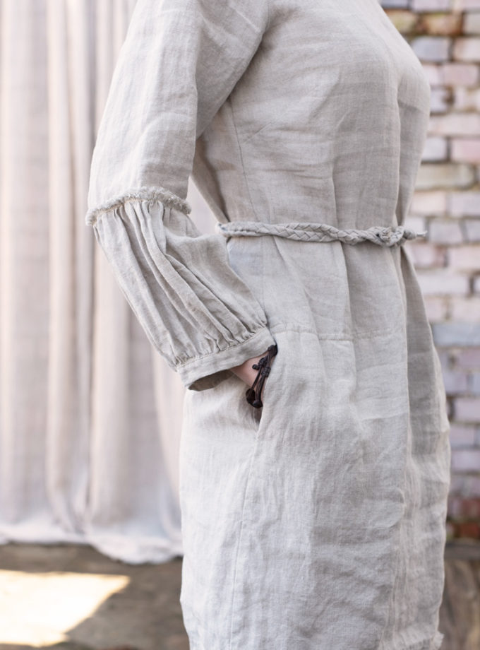 Lniana półdługa sukienka Zapleciona