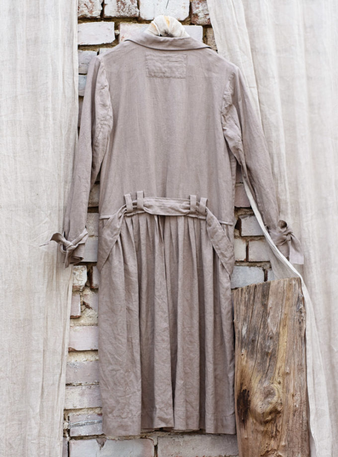 Lniany długi płaszcz Miejskie Pole