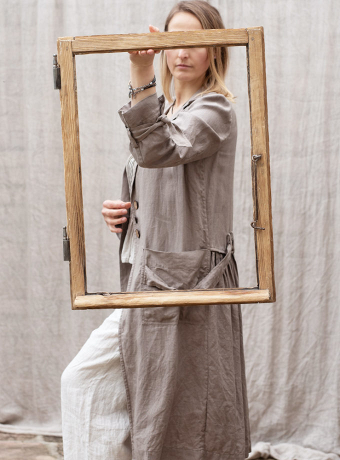 Lniany długi płaszcz Miejskie Pole