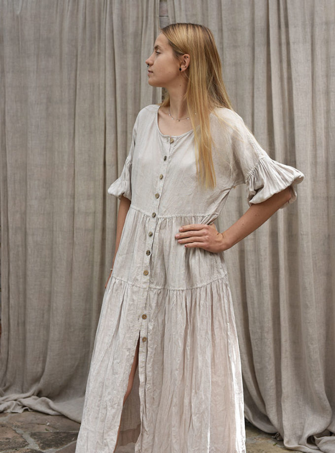 Lniana długa sukienka z falbanami Falami