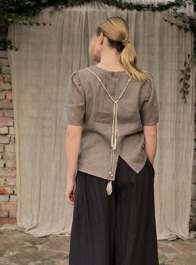 Lniana bluzka Nude z krótkim marszczonym rękawem