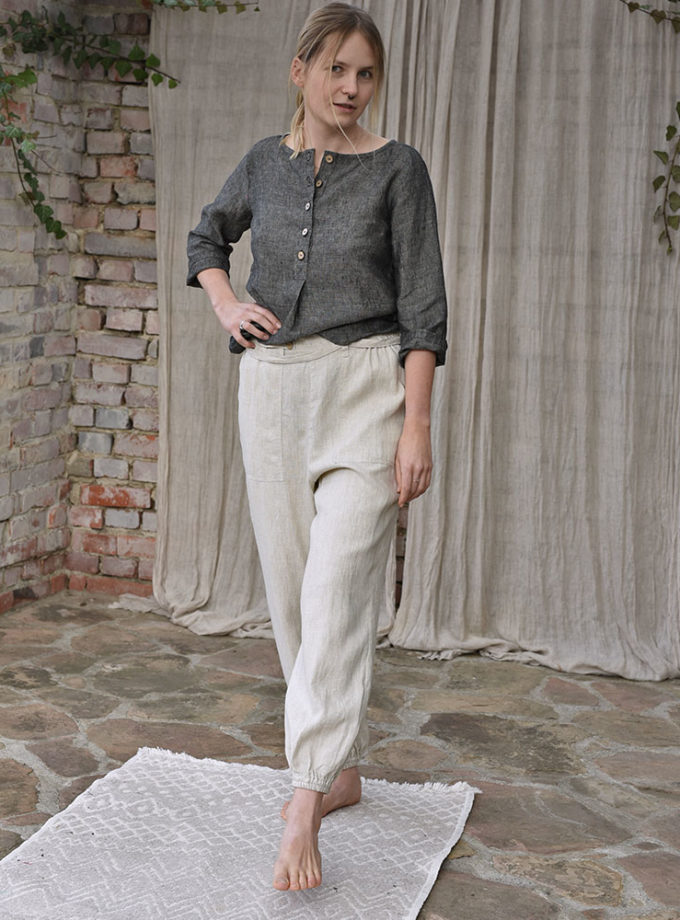 Lniane szerokie spodnie ze ściągaczami i z dużymi kieszeniami