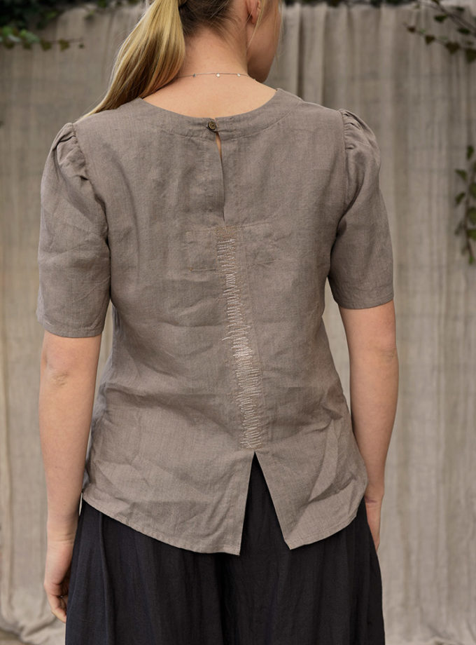 Lniana bluzka Nude z krótkim marszczonym rękawem
