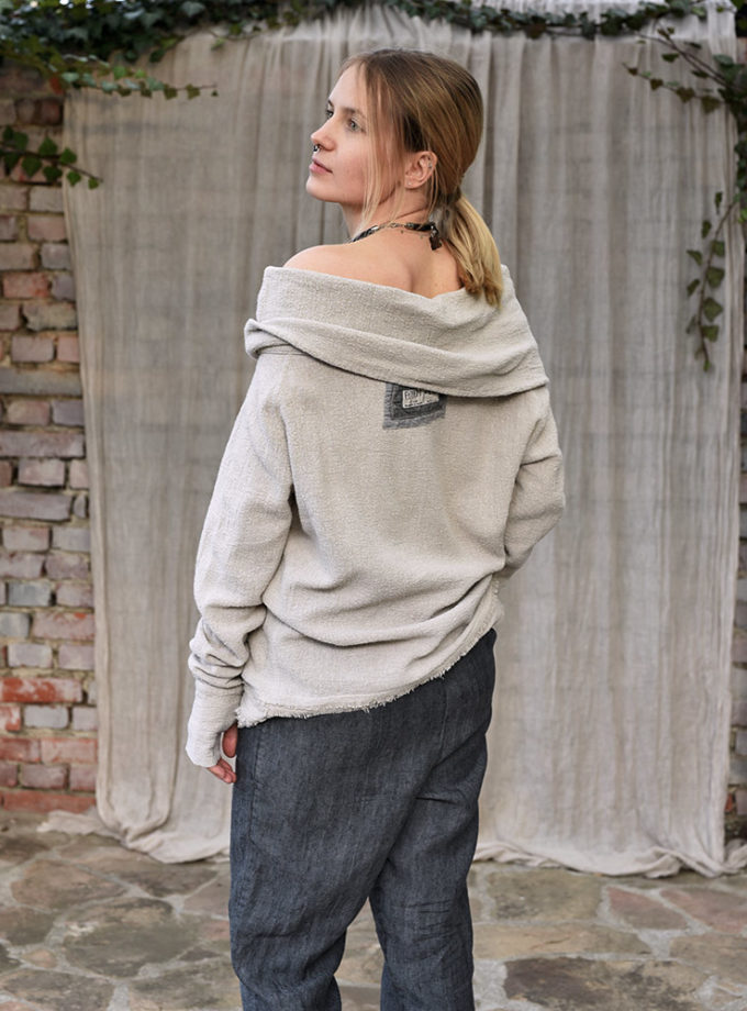 Ciepła bluza z obszernym golfem z krepy lnianej - Szron