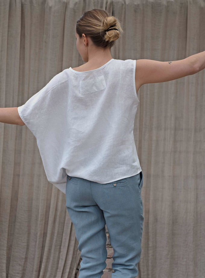 Asymetryczna luźna lniana bluzka z krótkim rękawem