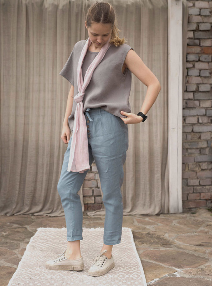 Lniana damska bluzka Geometryczny Twist w szarej odsłonie