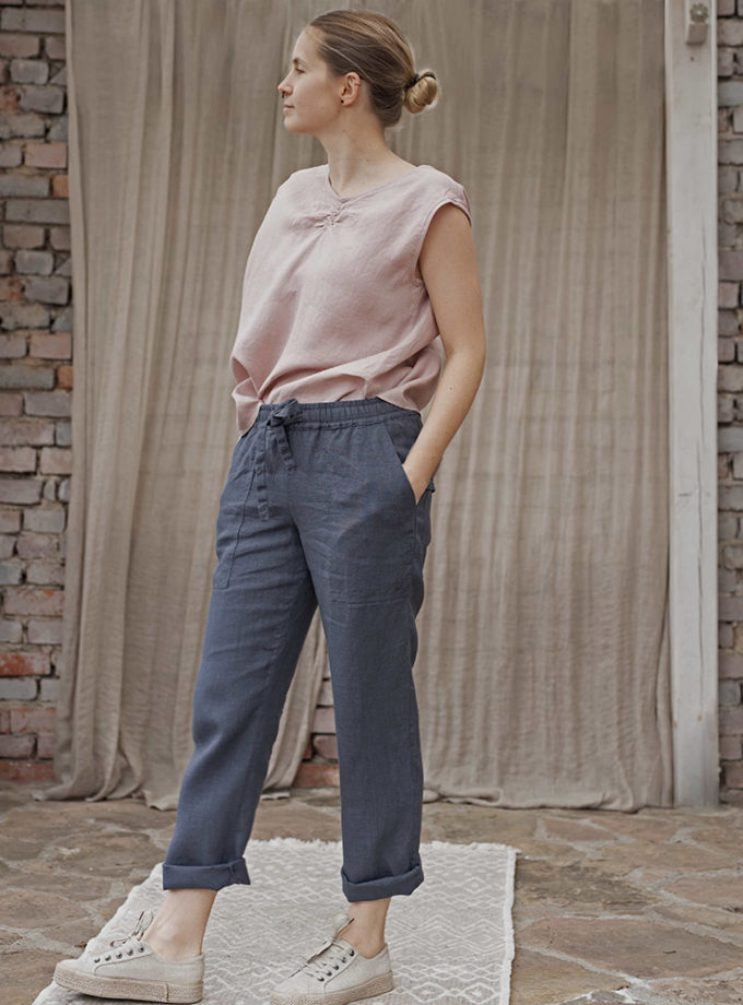 Asymetryczna luźna lniana bluzka z krótkim rękawem