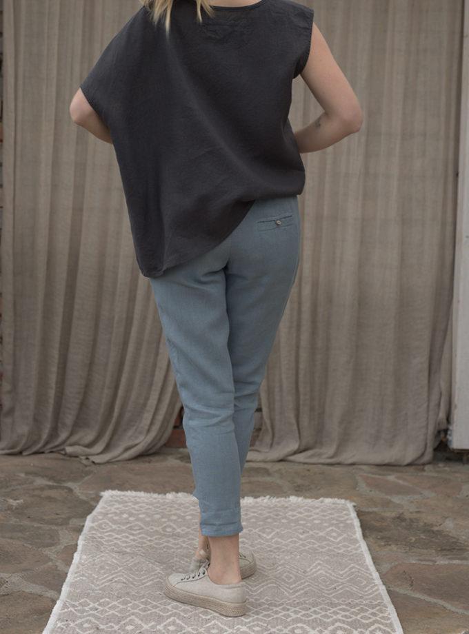 Spodnie lniane Harmoni z grubszego lnu zapinane na guziki