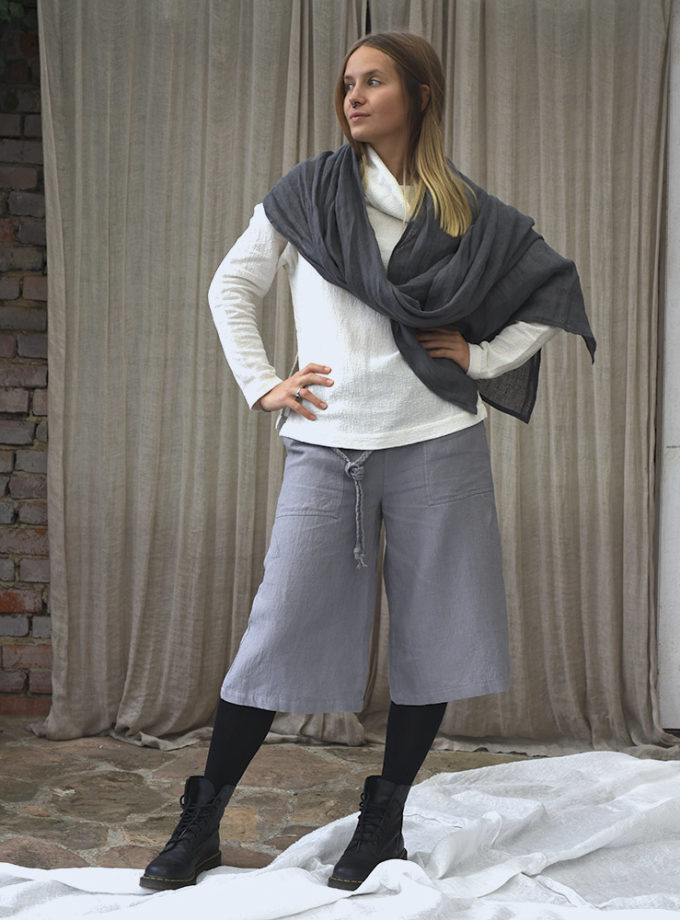 Lniany lekki szal z mgiełki lnianej - Grafitowe Pole