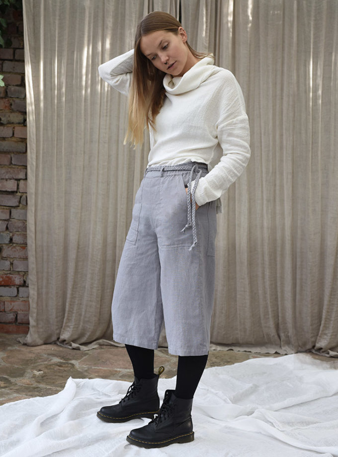 Lniane spodenki damskie - Bermudy - Pomiędzy